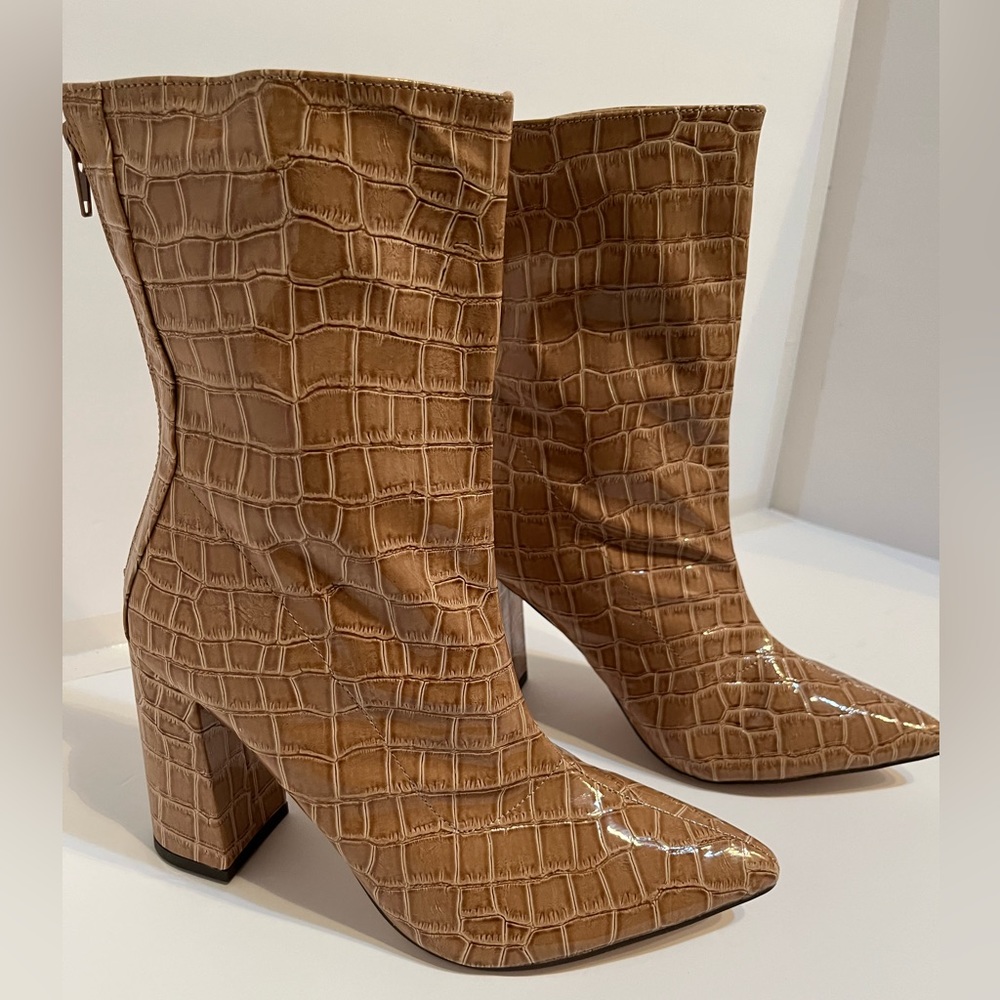 Mince Desi-2 Bootie Brown
